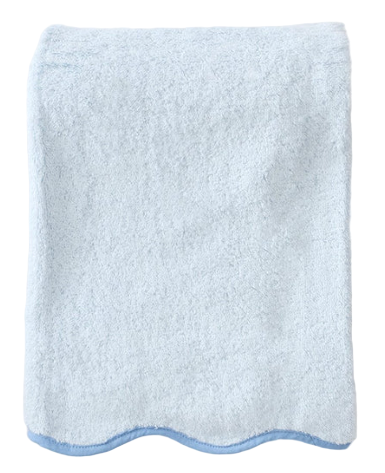 Weezie Scallop Bath Towel